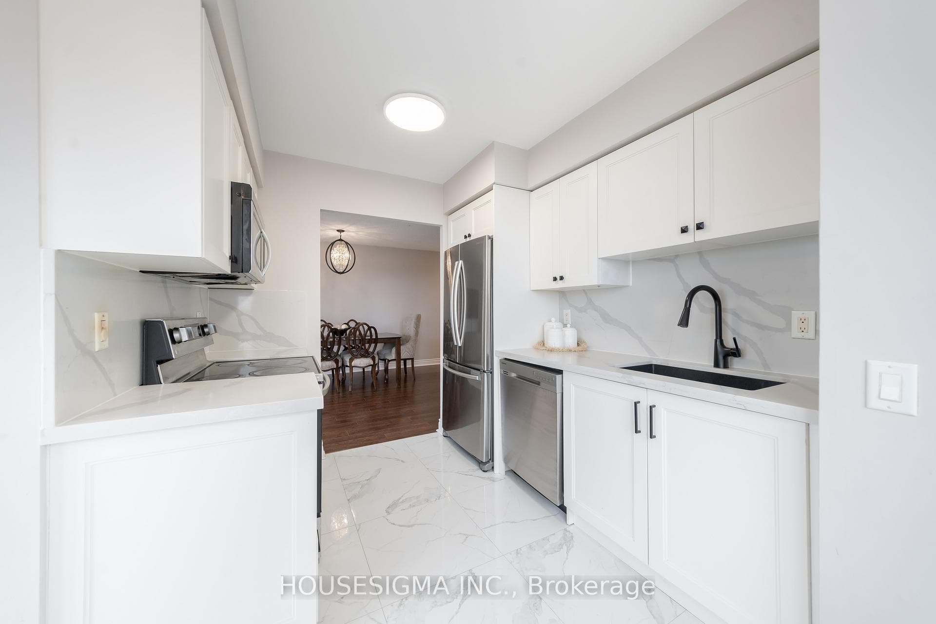 78 Harrison Garden Boulevard Unit 507 photo 6