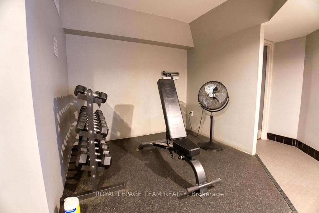 556 Laurier Avenue Unit 907 photo 26