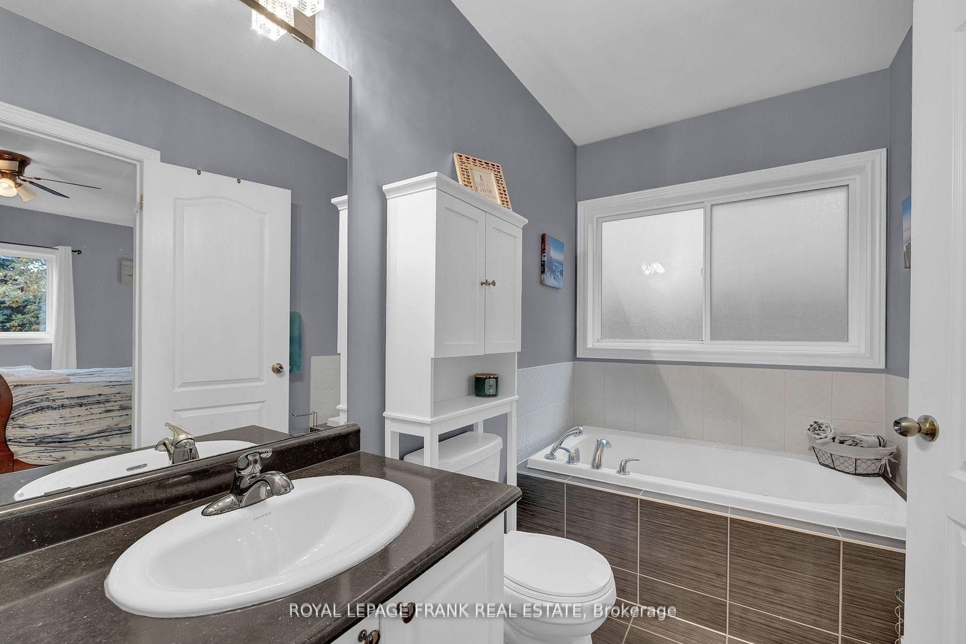 100 White Drive photo 12