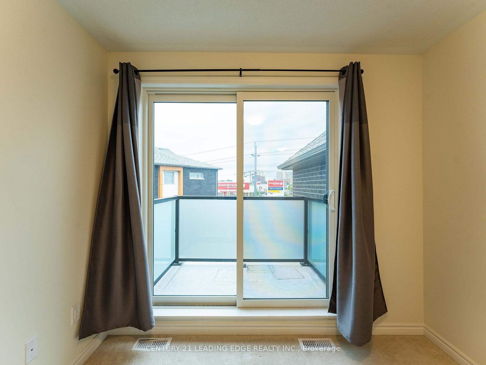 2787 Eglinton Avenue Unit 331 photo 32