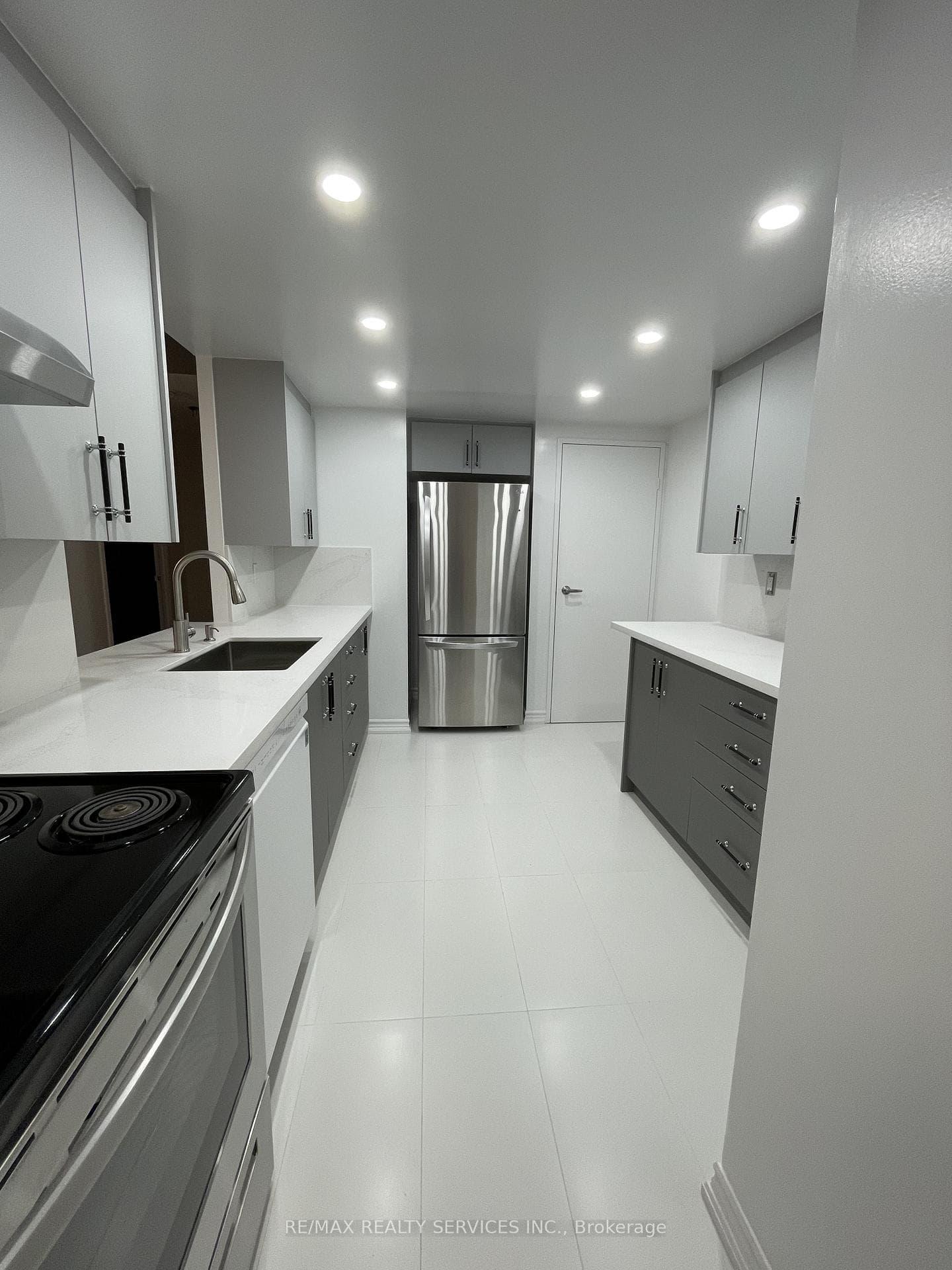 5785 Yonge Street Unit 207 photo 7