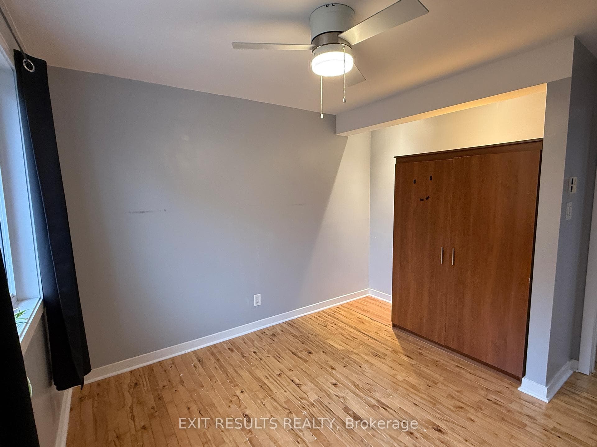 1090 DIANNE Avenue photo 27