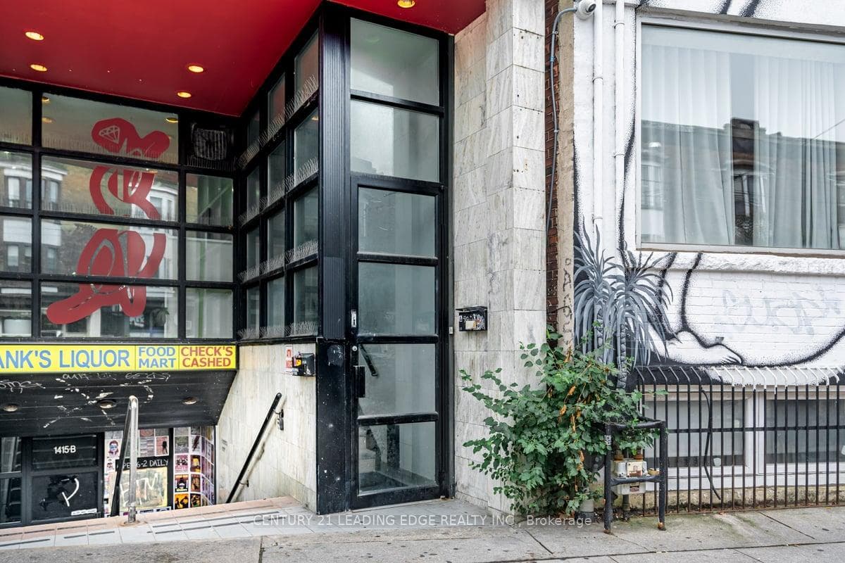 1415 Dundas Street photo 3