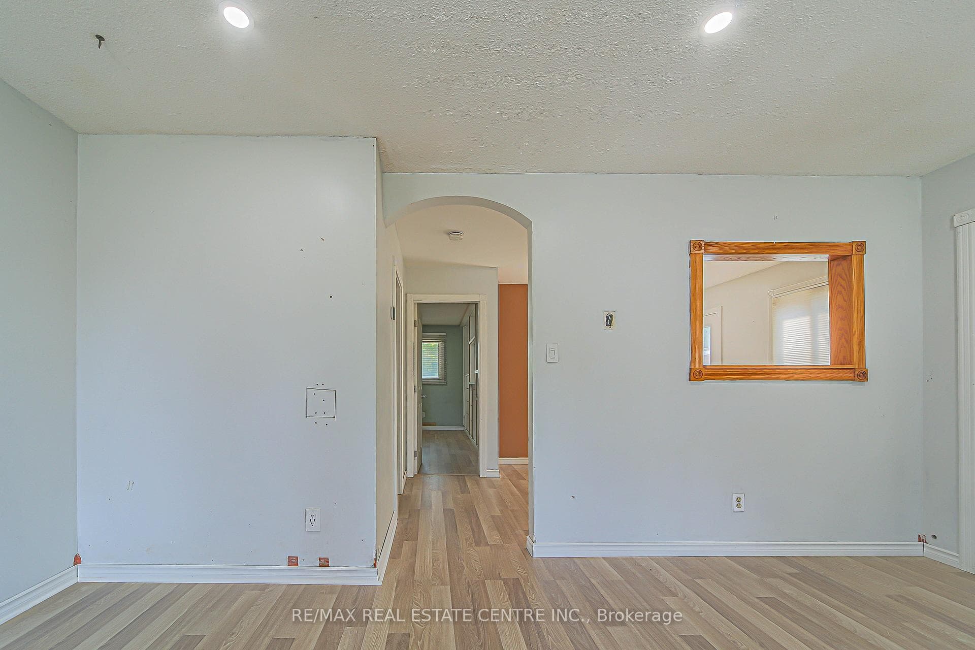 701 Cricklewood Drive photo 8