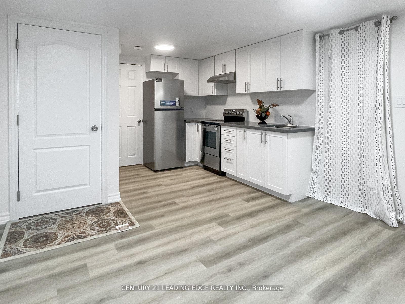 117 Riverside Drive Unit A photo 1