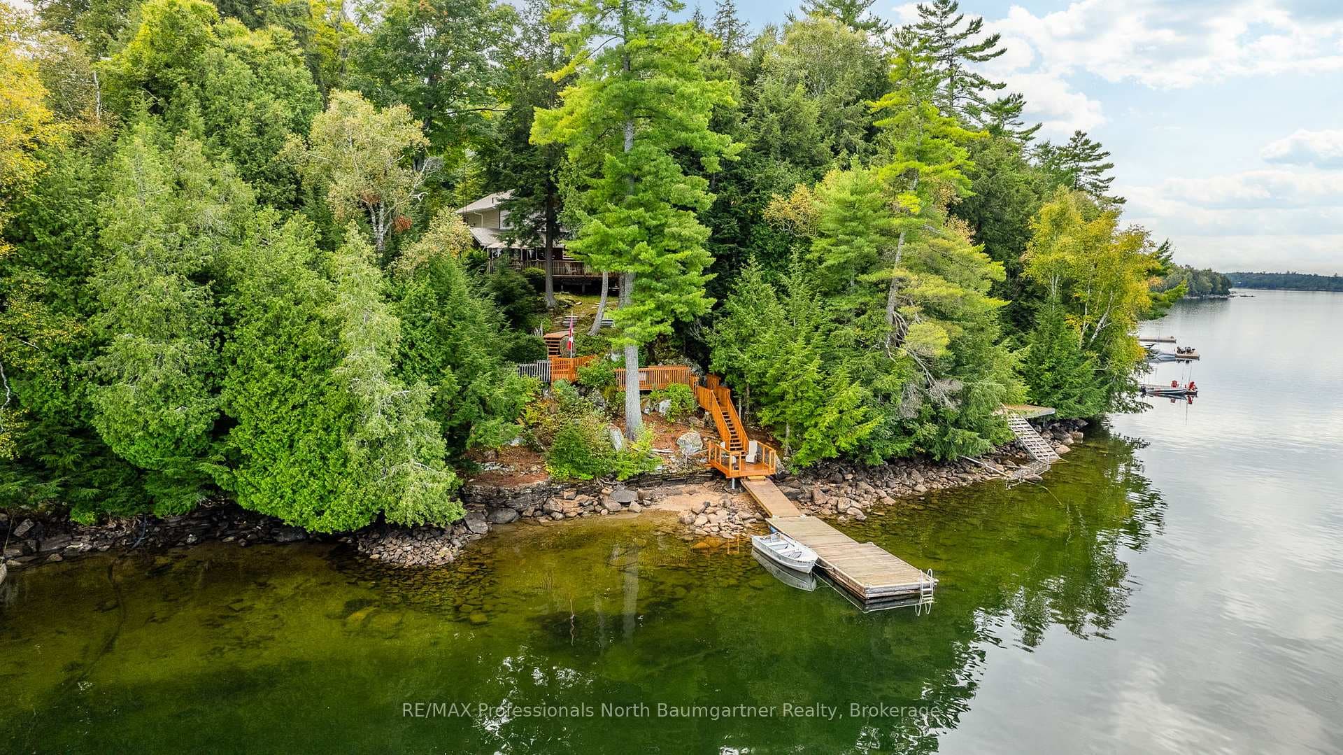 1043 Bullfrog Bay Drive photo 1