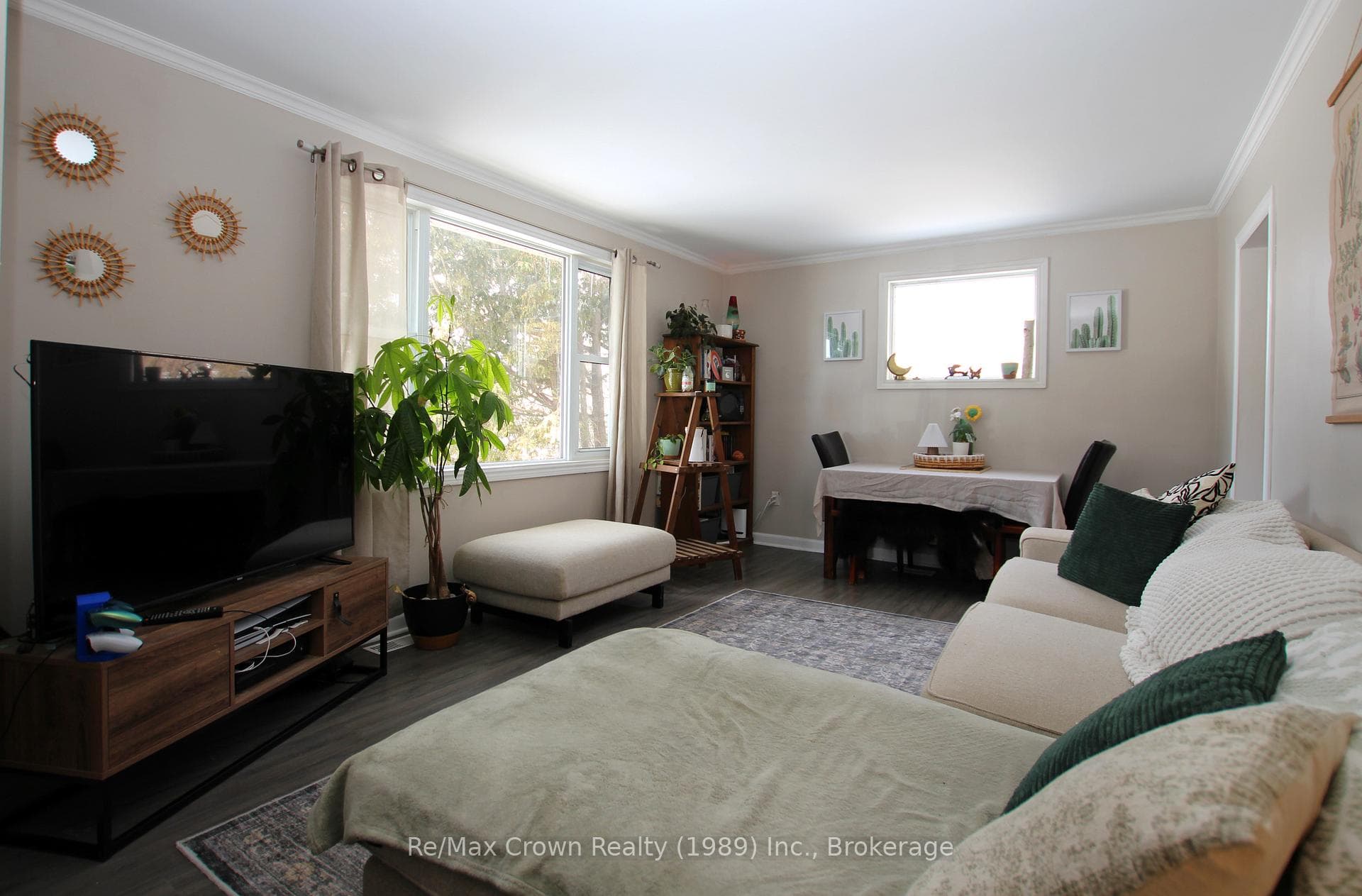 184 Lee Avenue photo 5