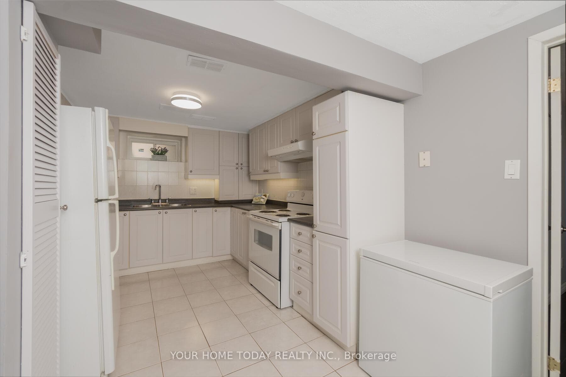 2667 Quill Crescent photo 25