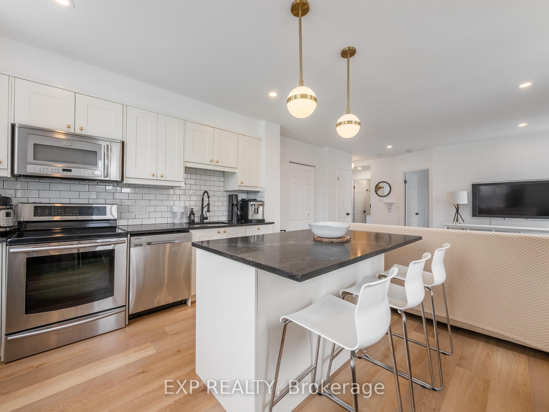 36 James Street Unit 805 photo 13