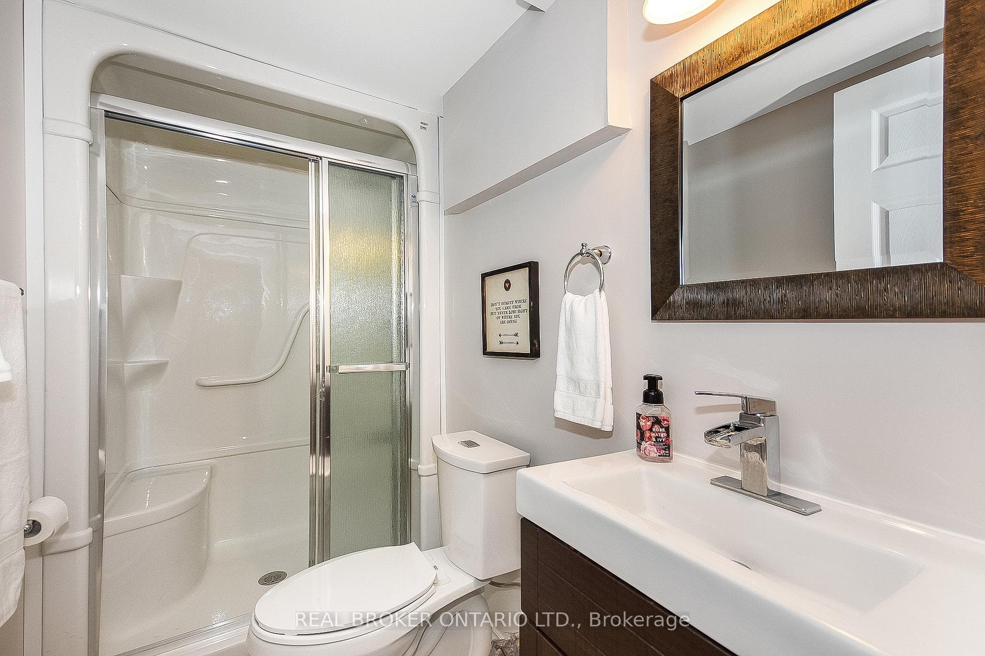 160 Millburn Boulevard photo 33