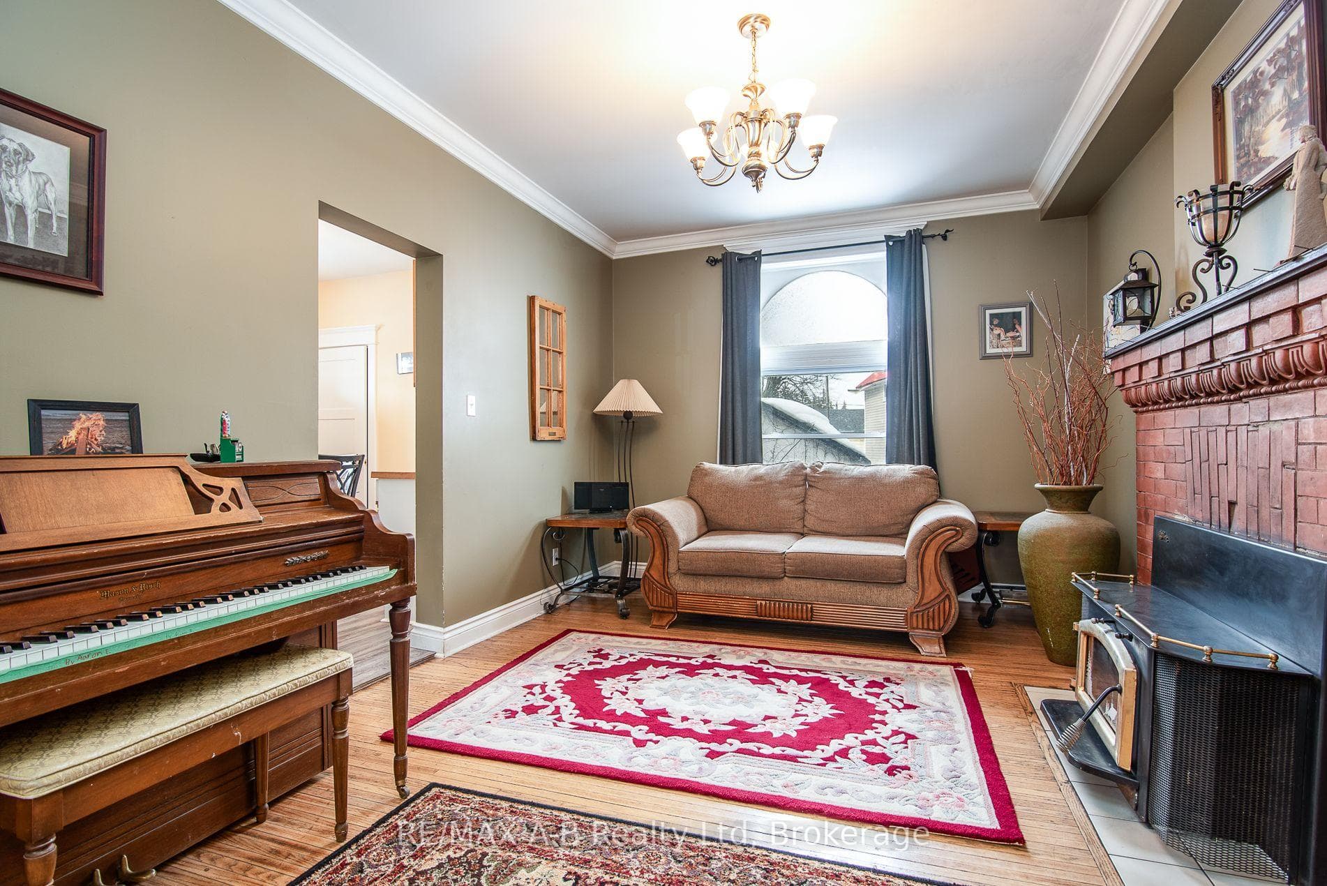 56 West Gore Street photo 18