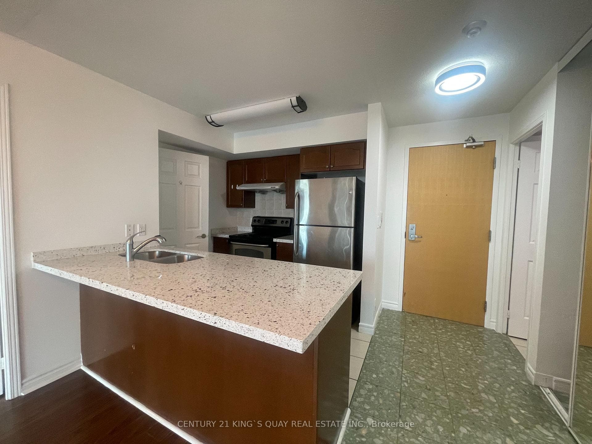 68 Grangeway Avenue Unit 708 photo 4