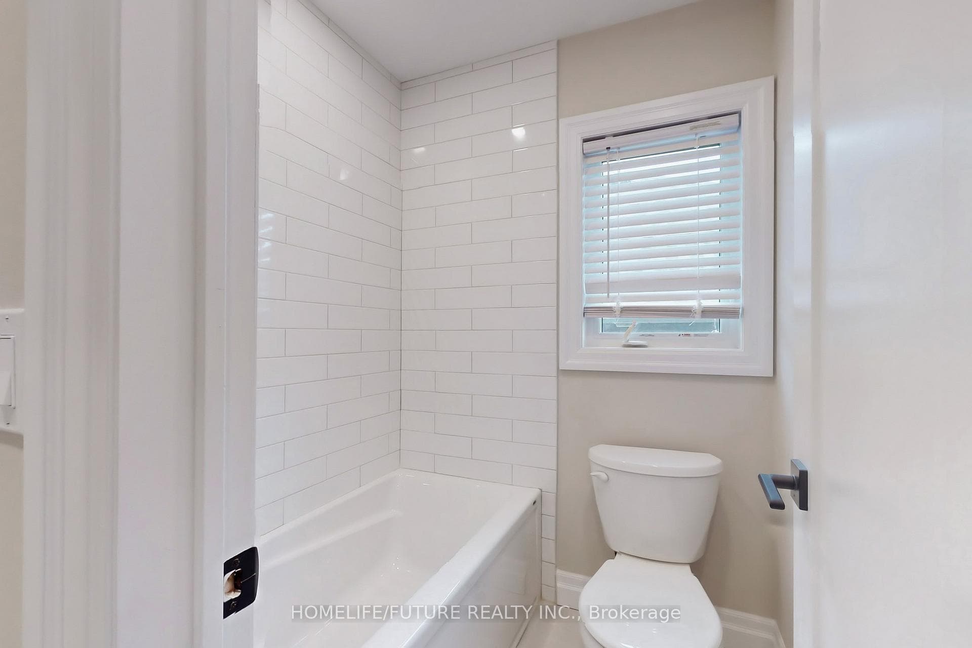 229 O'Neil Street photo 24
