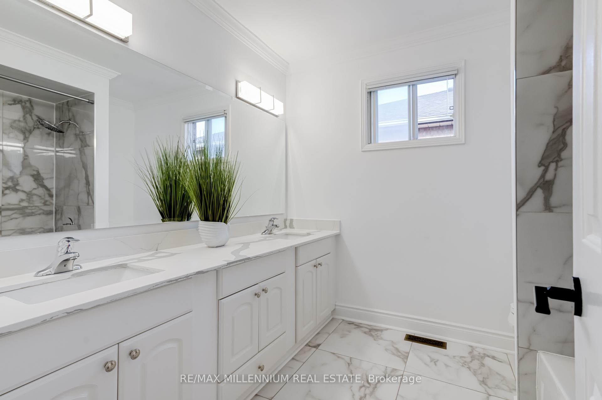 205 Nottingham Drive photo 30