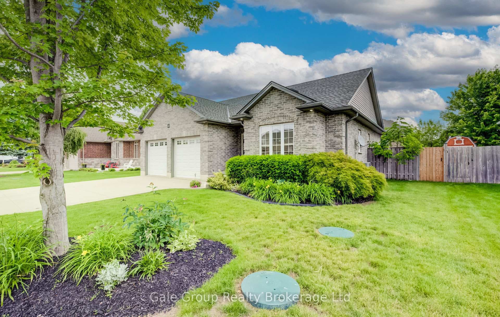 47 Graydon Drive photo 3