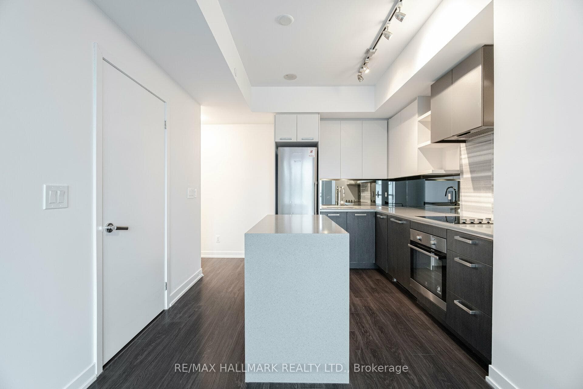 1830 Bloor Street Unit 739 photo 6