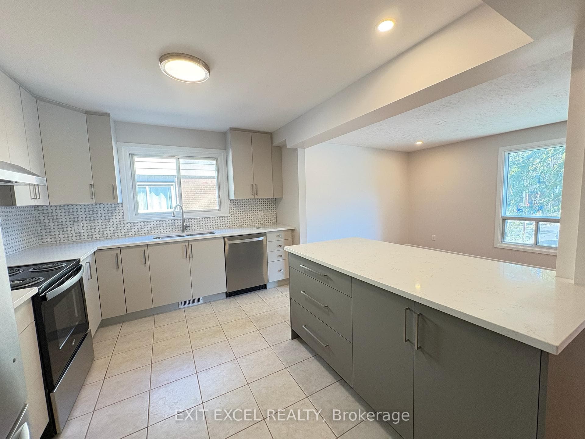 816 Dundee Avenue Unit 1 photo 4