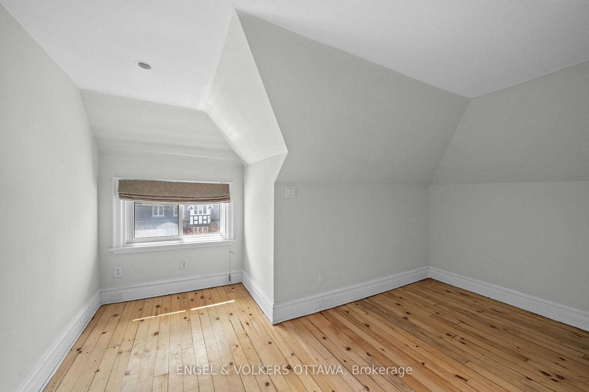 3rd floor space
