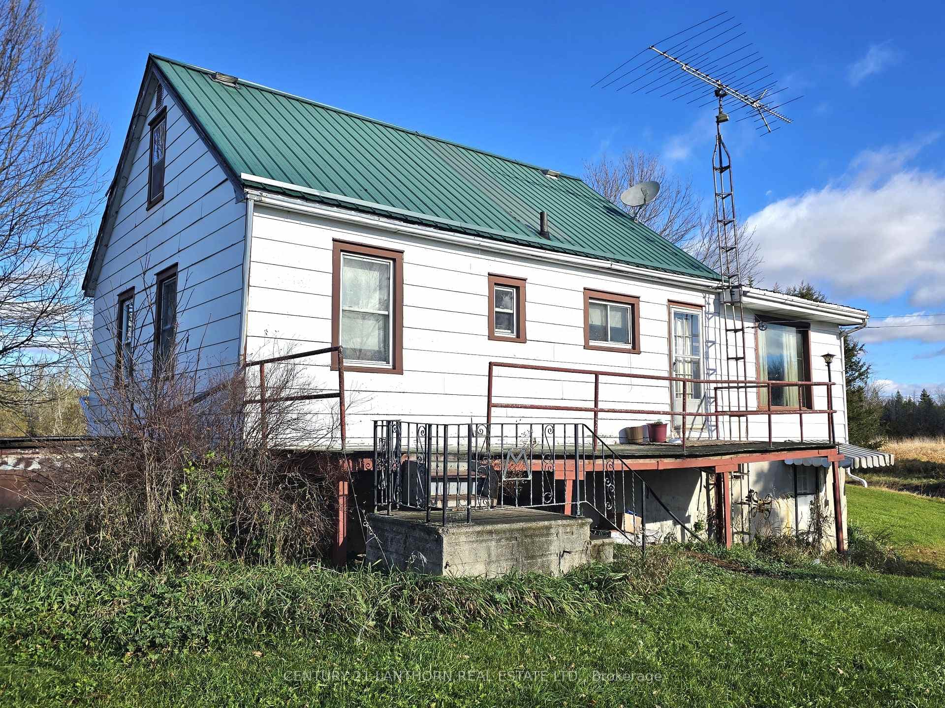 1528 Enright Road photo 1