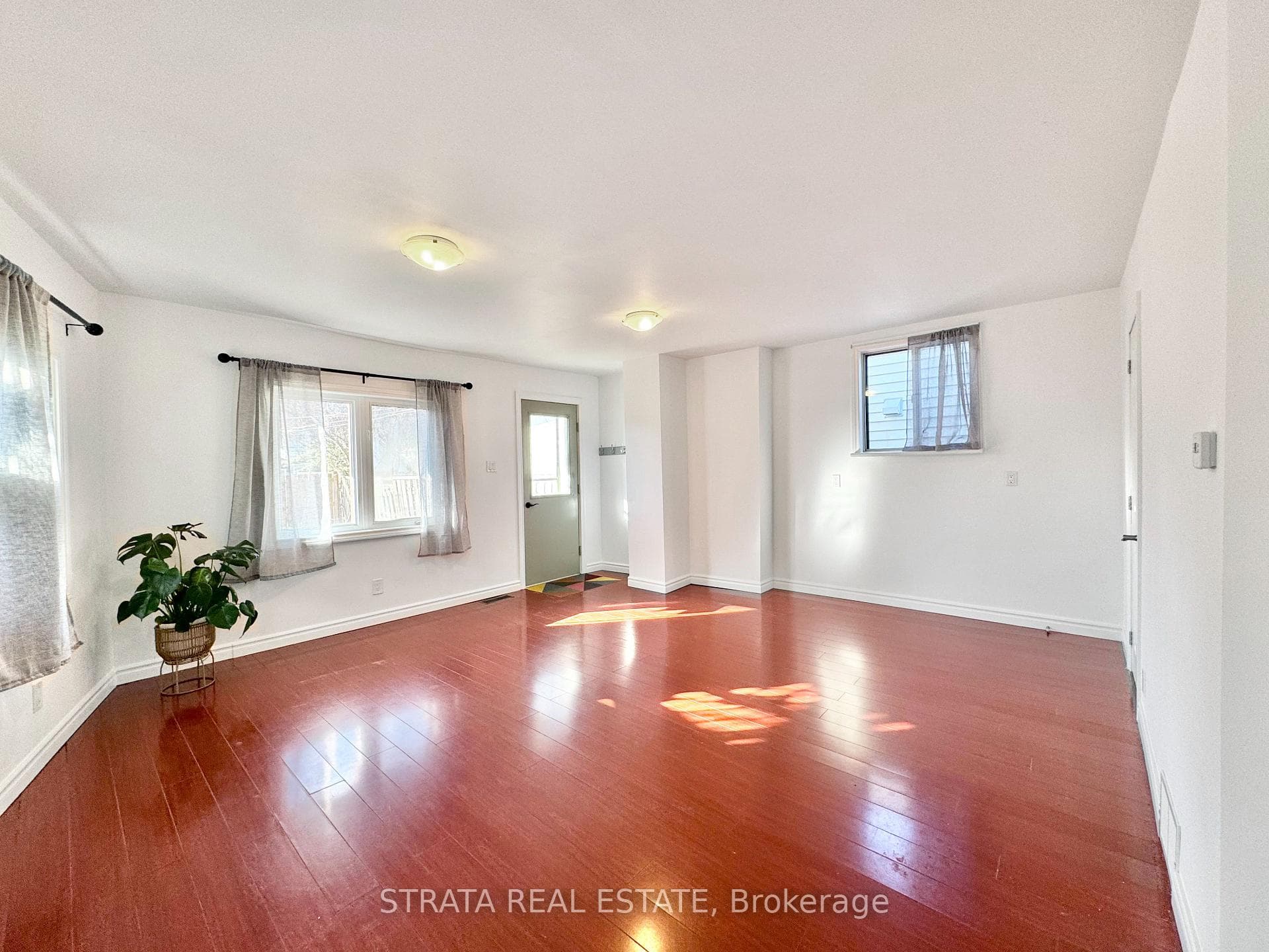 32 Wanstead Avenue Unit MAIN photo 7