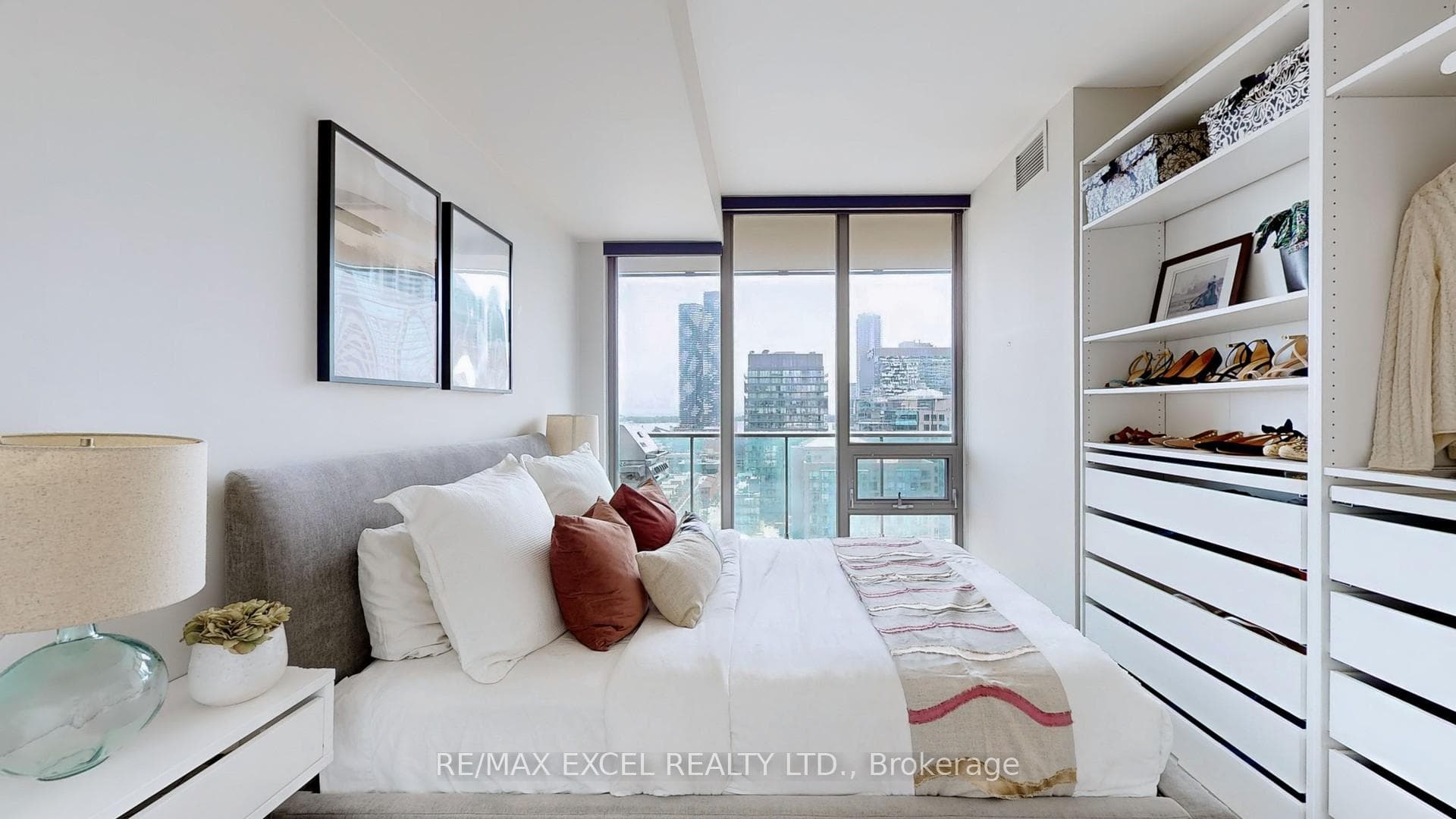 33 Lombard Street Unit 2008 photo 15