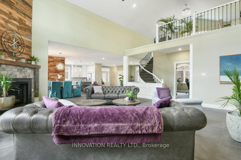 4088 Carp Road photo 7