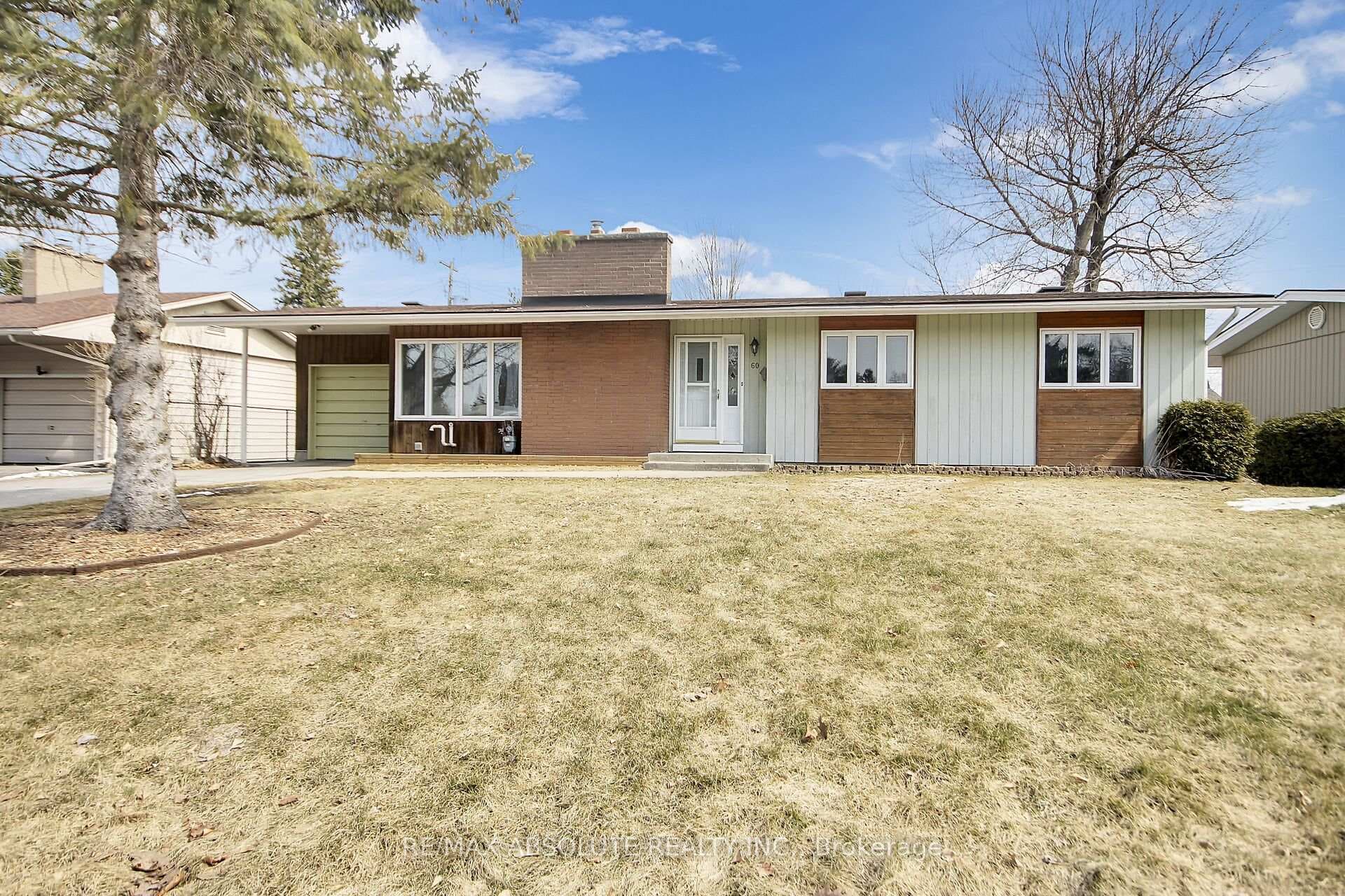 60 Foothills Drive photo 1