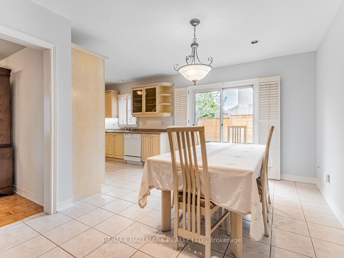 86 Lois Drive photo 13