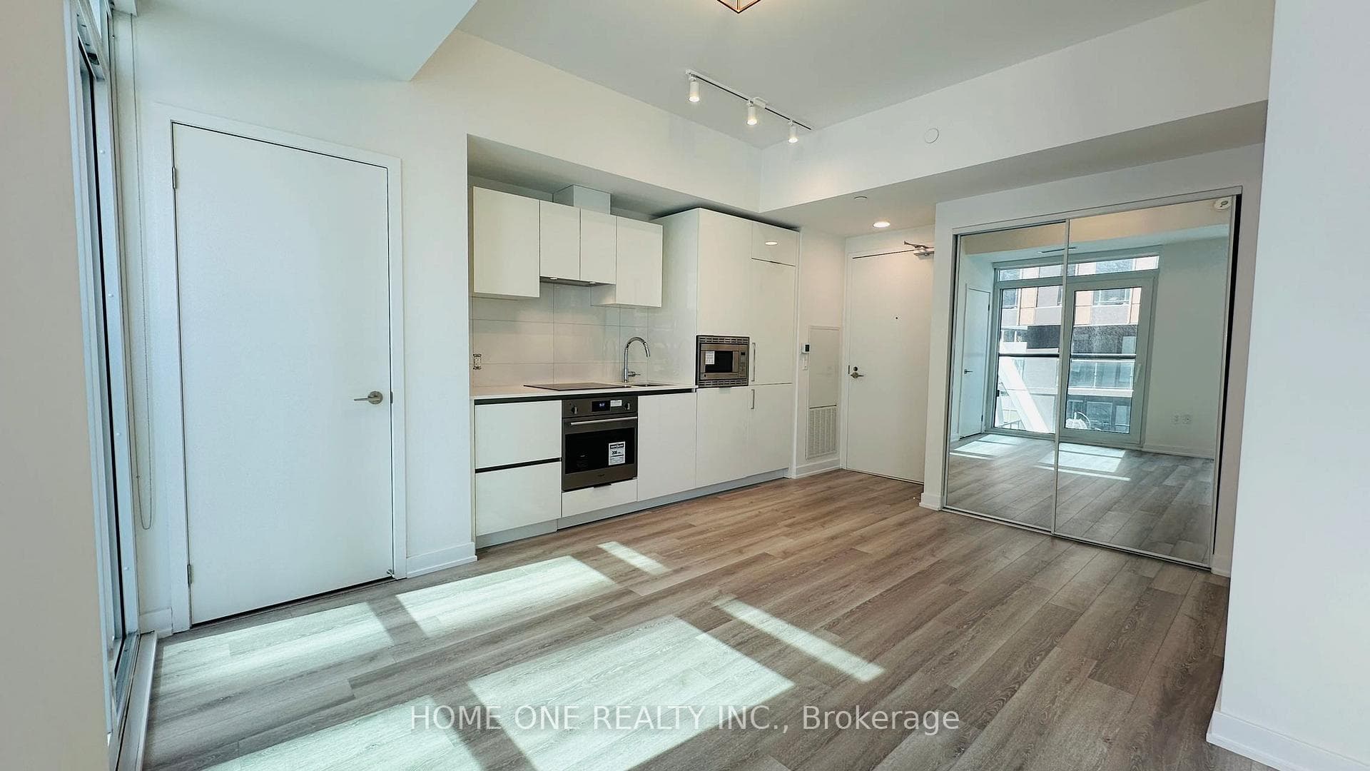 121 St. Patrick Street Unit 1418 photo 11