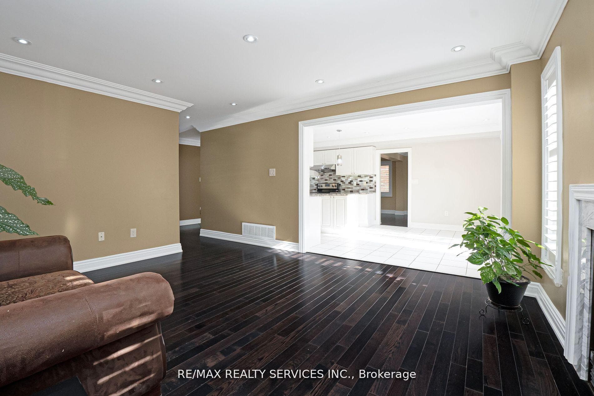 14 Foxmere Road photo 13
