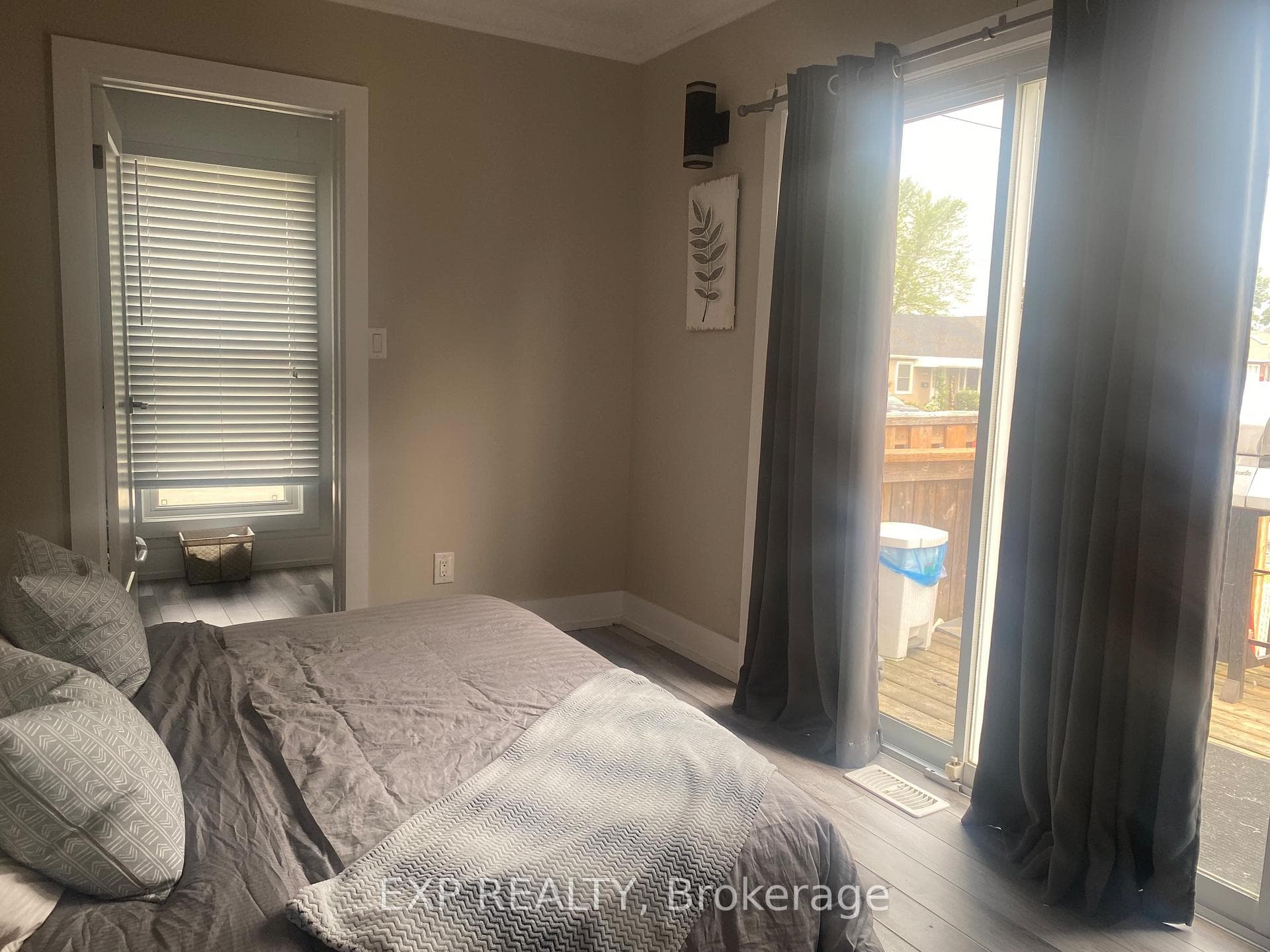 4620 Lee Avenue photo 7