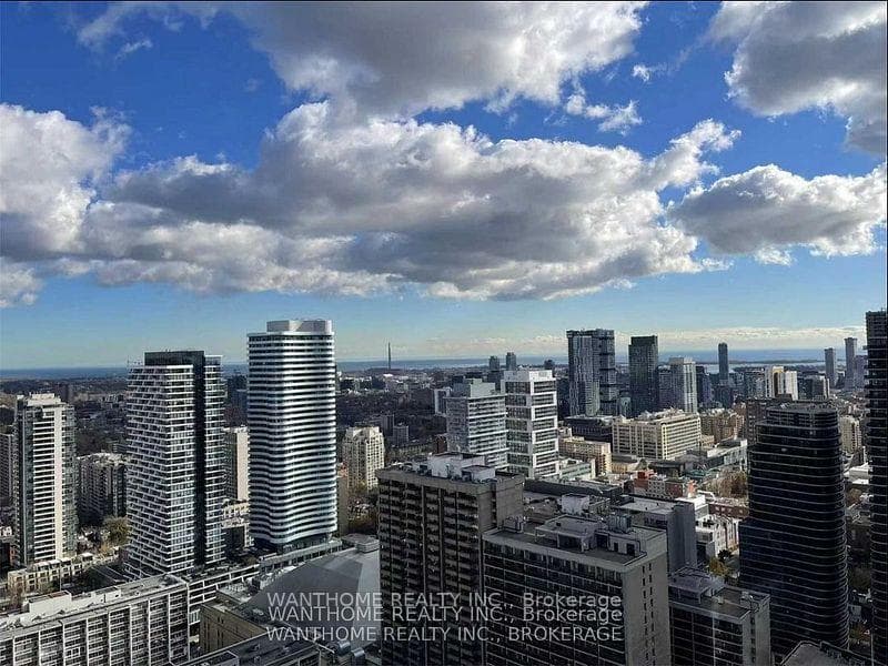 501 Yonge Street Unit 3710 photo 3