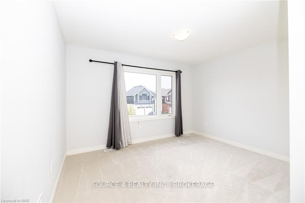 140 SUSAN Drive photo 19