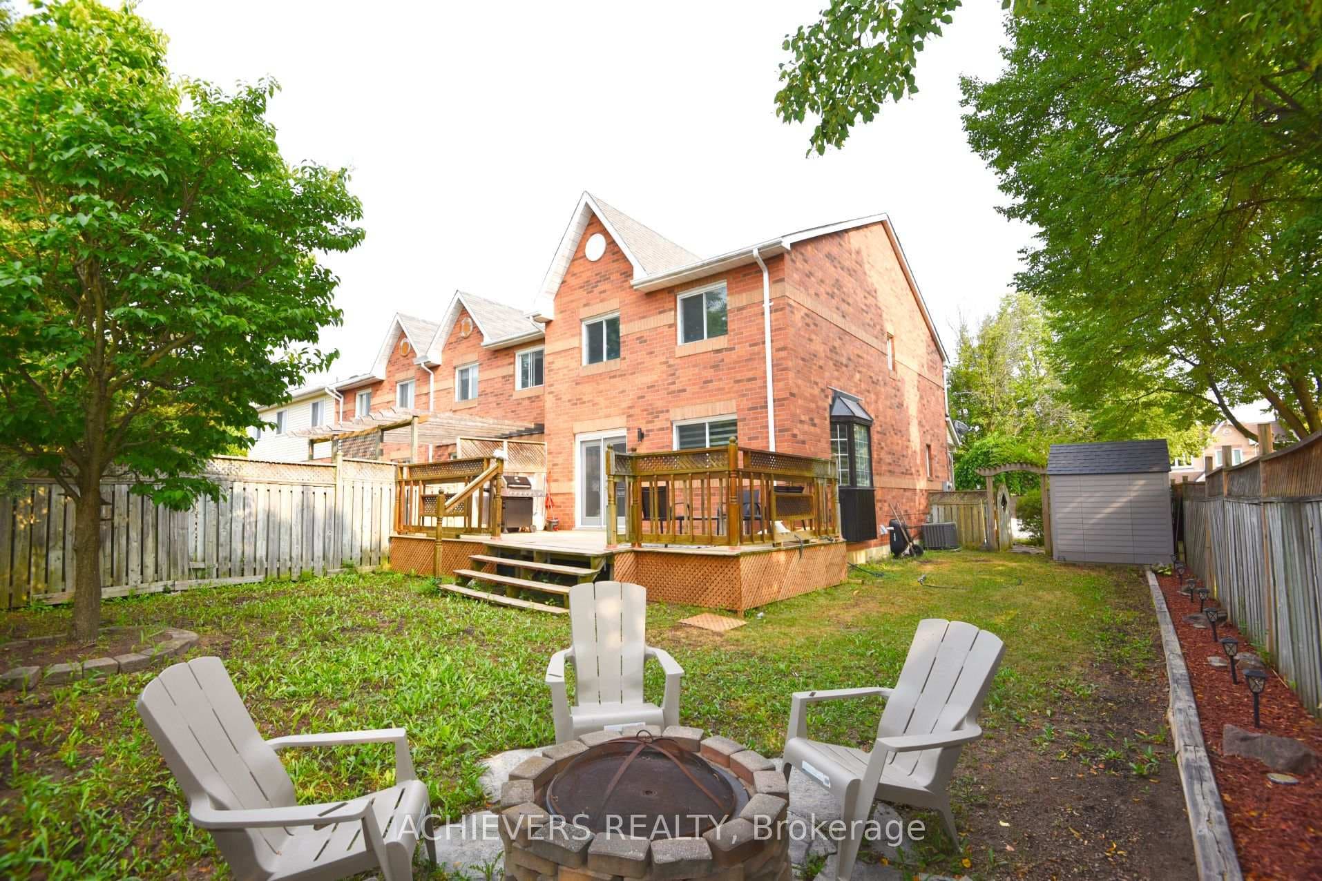 19 Mccullock Crescent photo 42