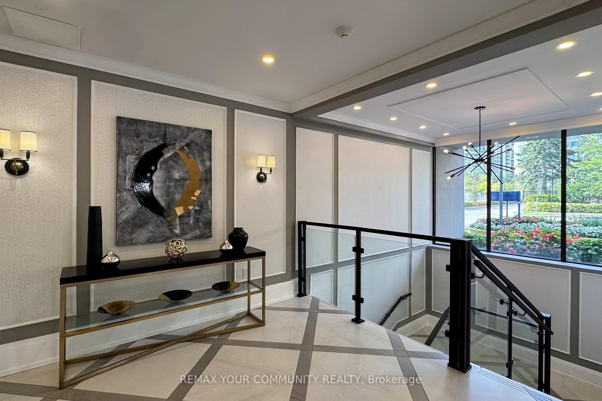 5444 Yonge Street Unit 1609 photo 9