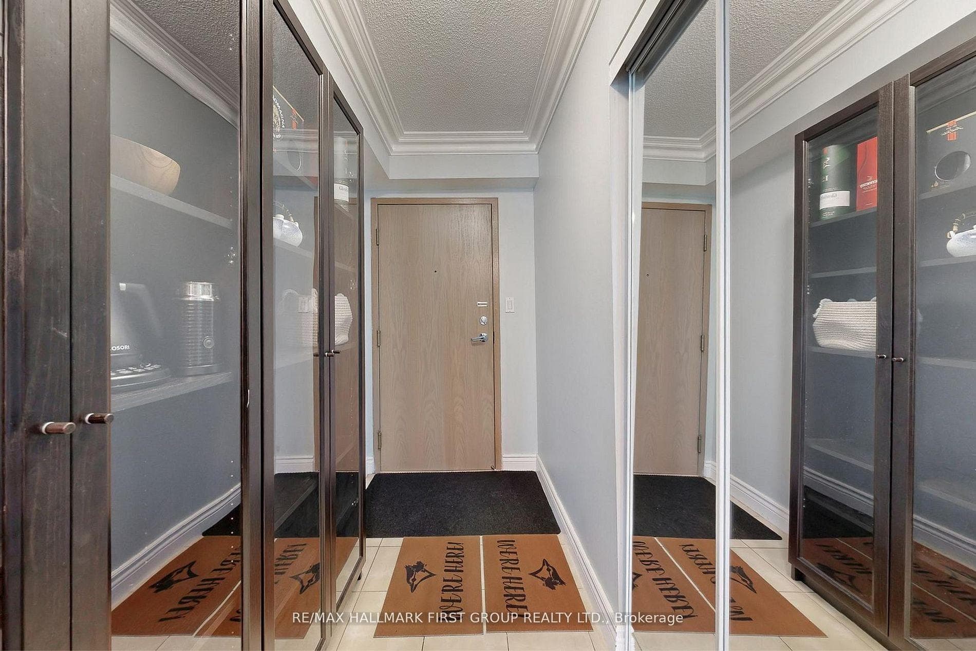 88 Corporate Drive Unit 1520 photo 5