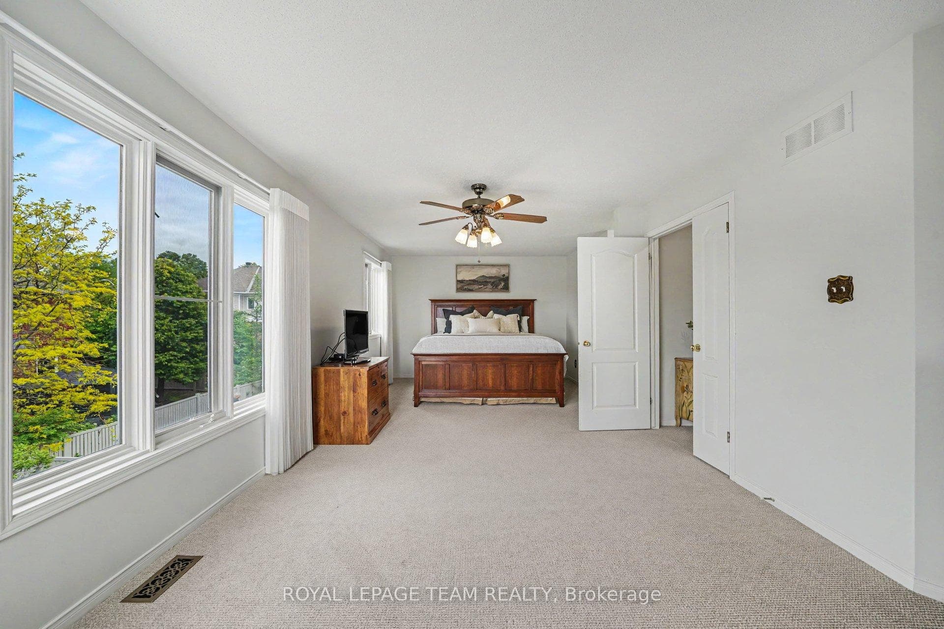 3222 Carriage Hill Place photo 21