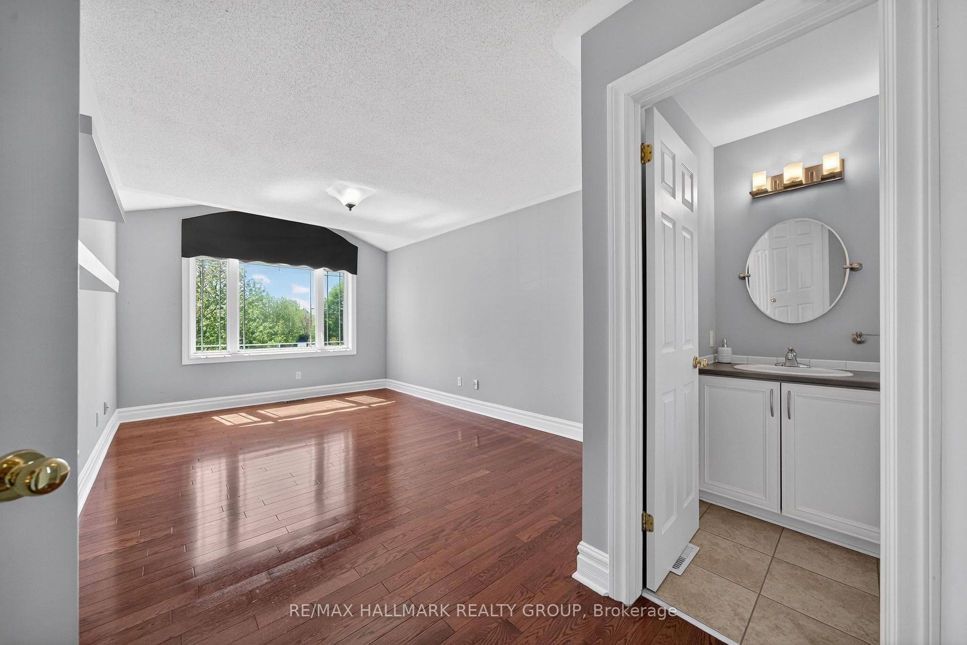 2030 Cherington Crescent photo 26