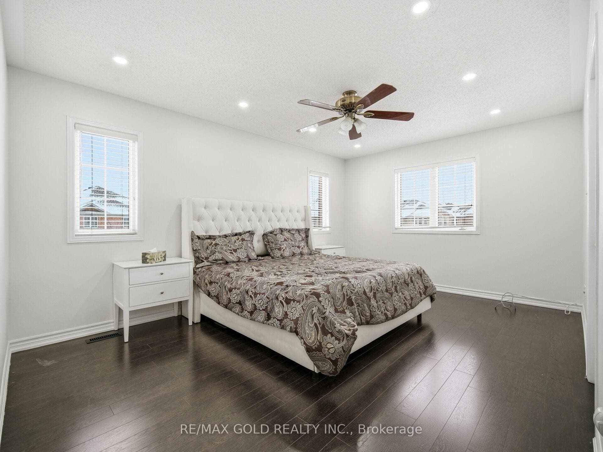 78 Passfield Trail photo 15