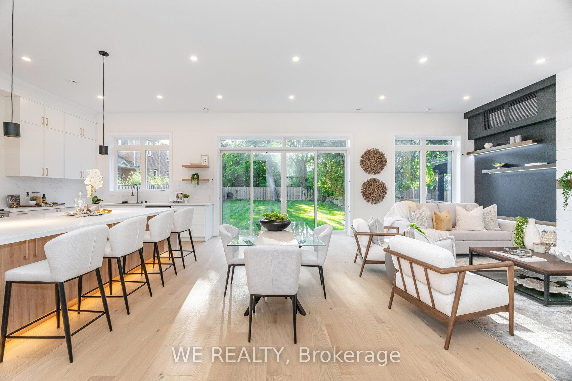 1490 Rosebank Road photo 13