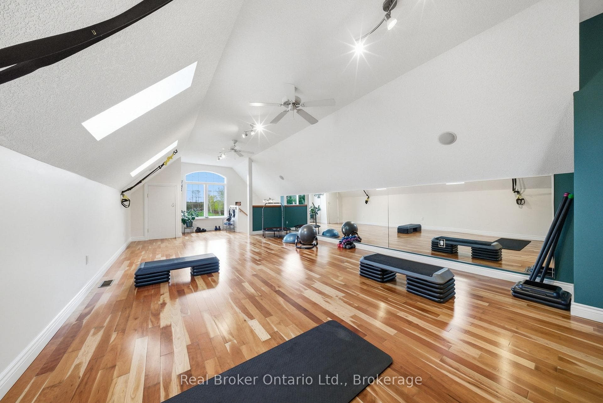 4760 Nassagaweya-Puslinch Townline photo 27