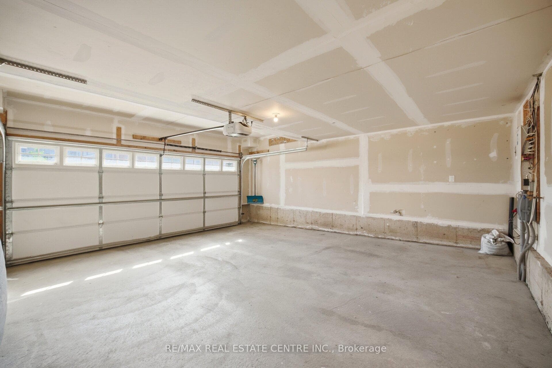 1000 Asleton Boulevard Unit 165 photo 44