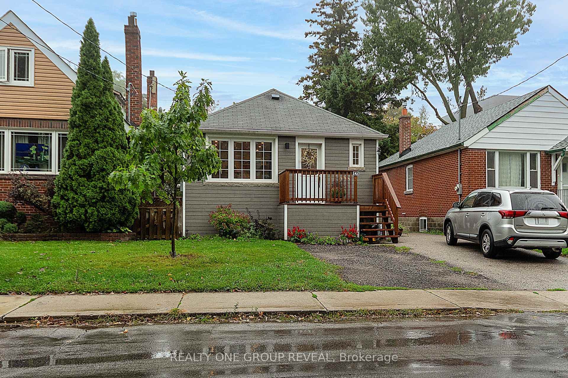 171 McIntosh Street photo 1