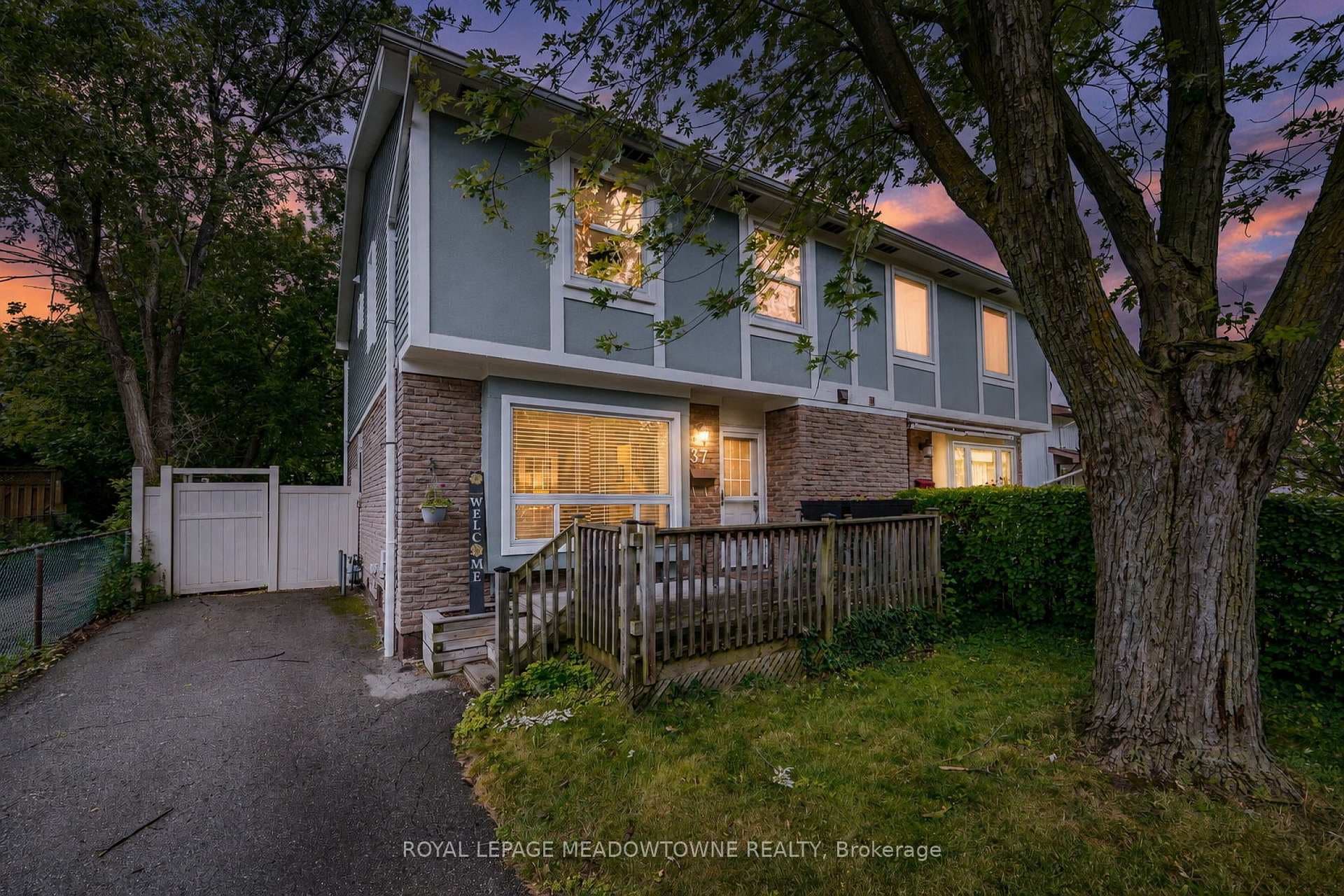 37 Salisbury Circle photo 2