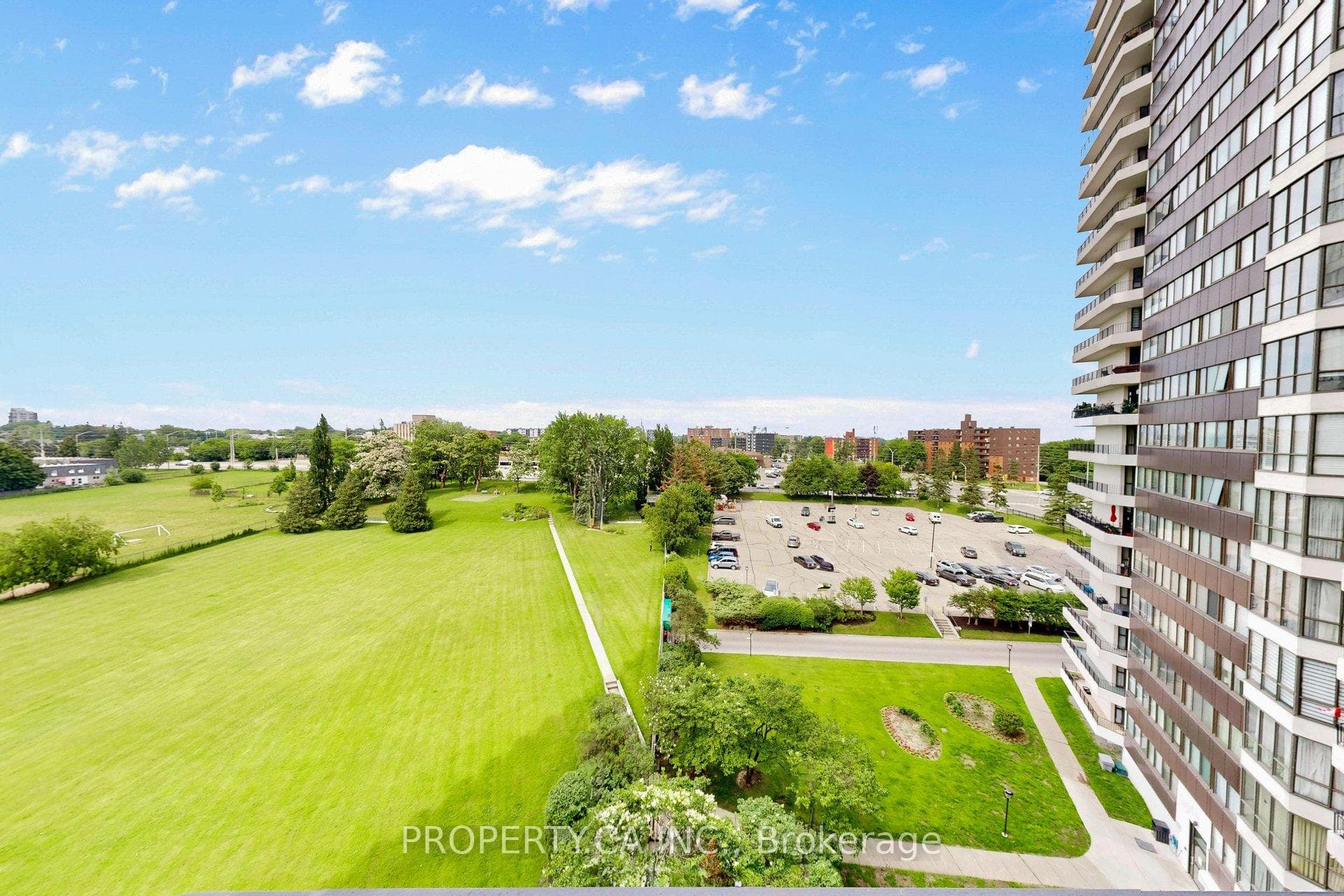 1333 Bloor Street Unit 802 photo 21