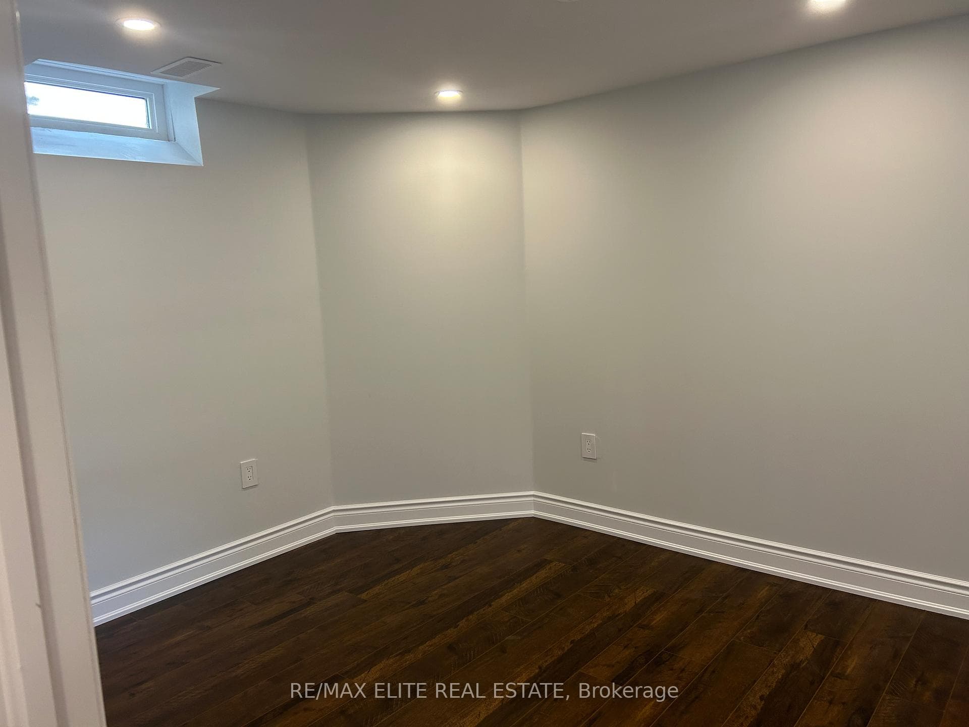 5631 River Grove Avenue Unit bsmt photo 9