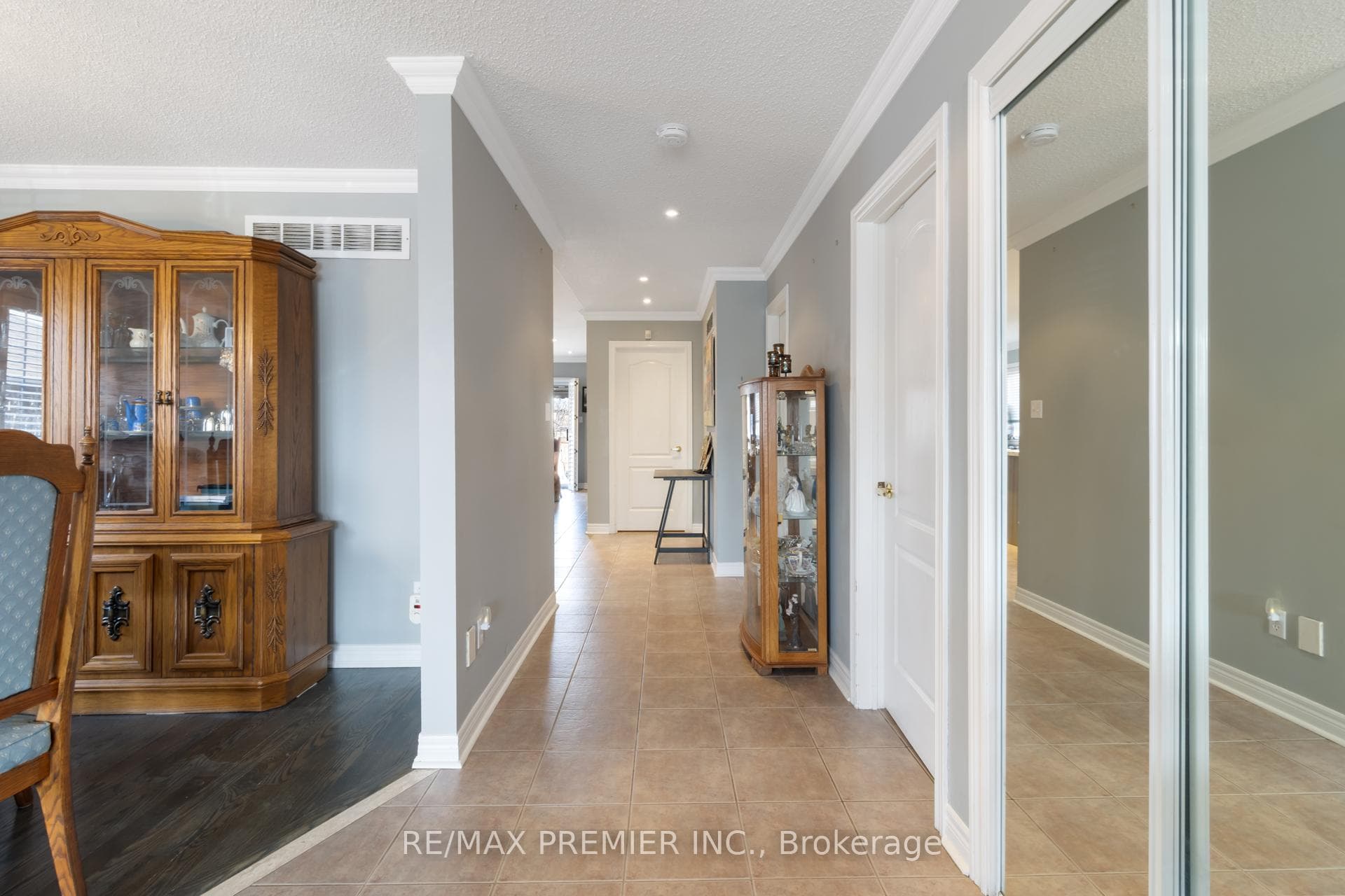 78 Rosanna Crescent photo 10