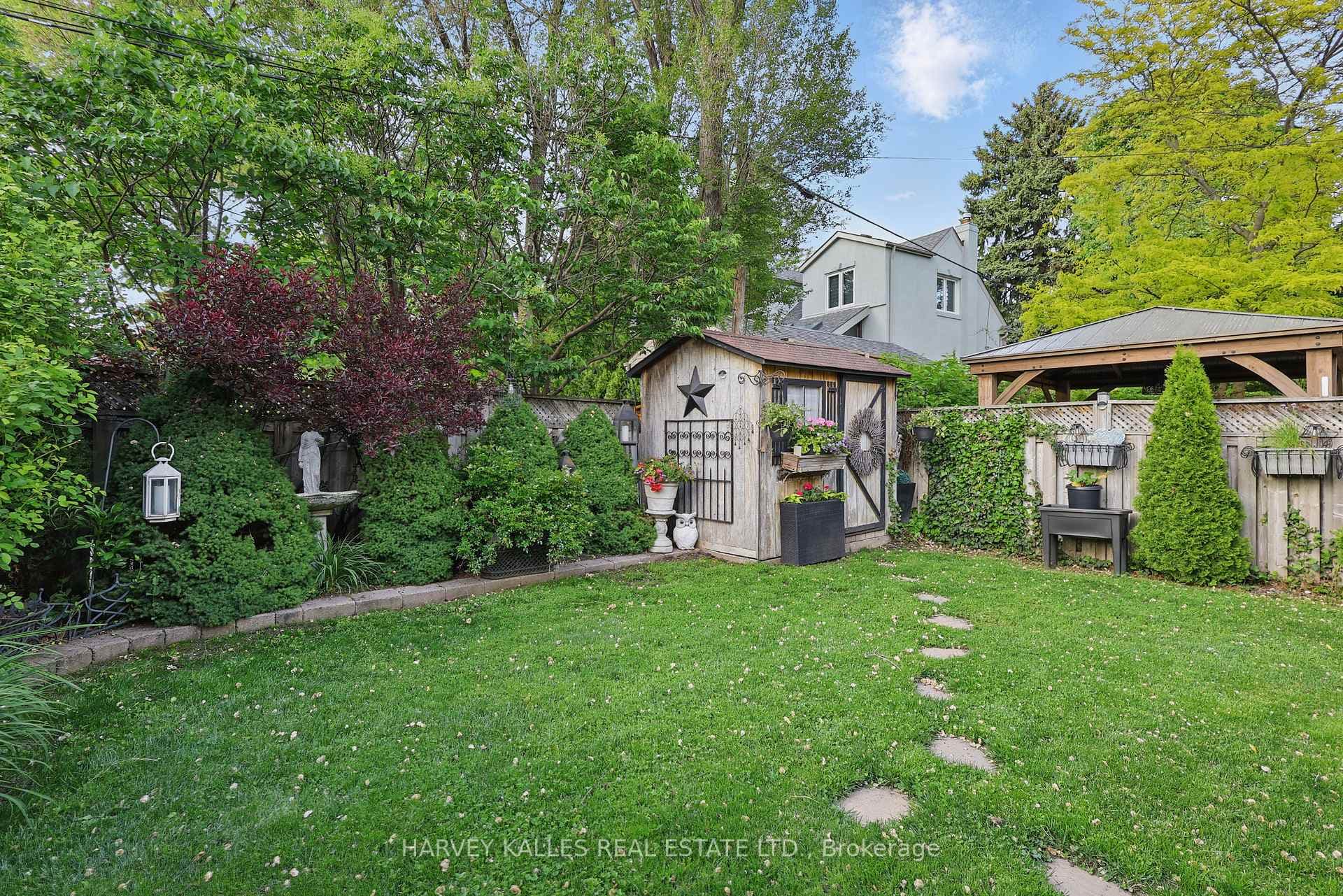 362 Broadway Avenue photo 46