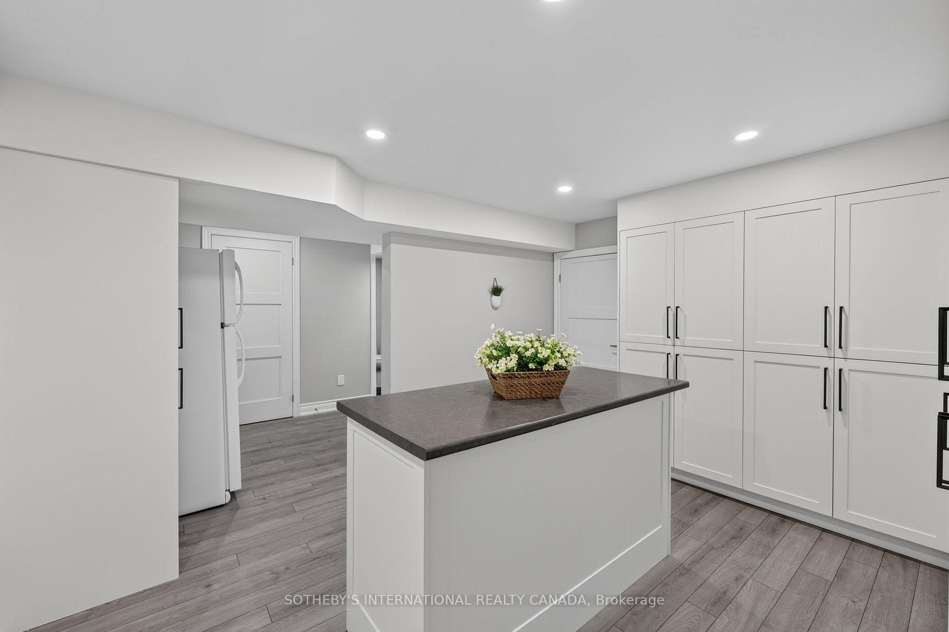 7 McKee Drive photo 28