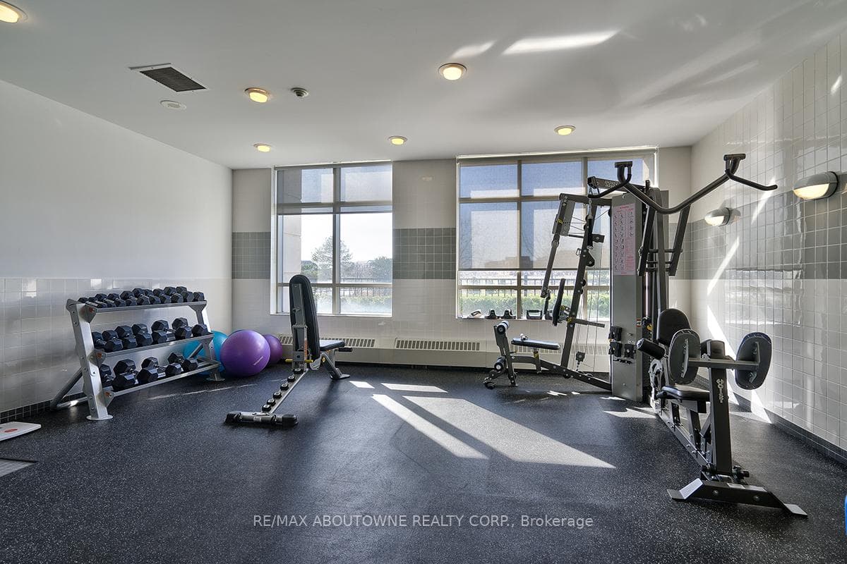 2325 Central Park Drive Unit 908 photo 11